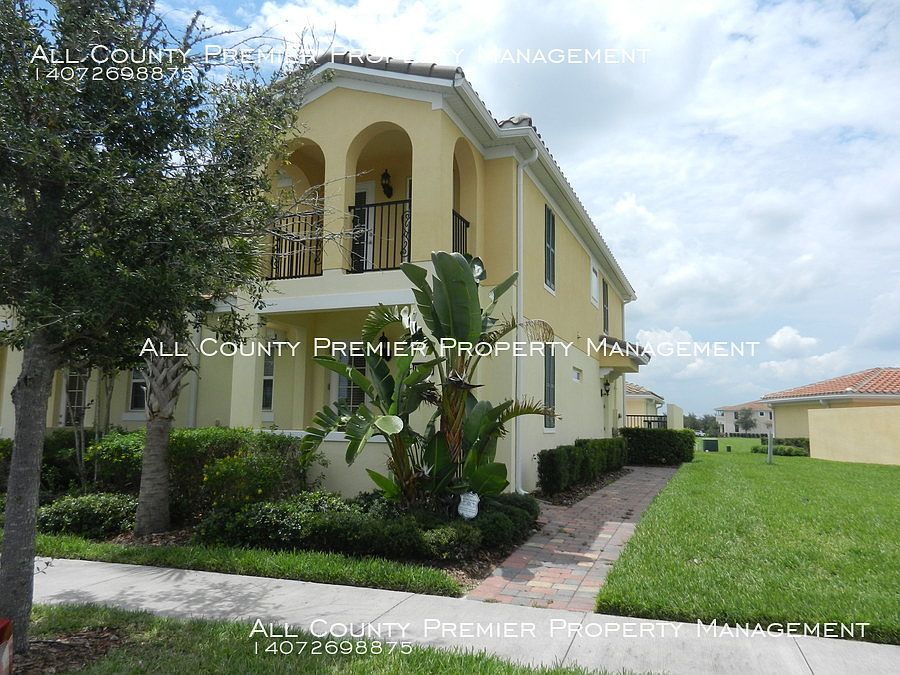 1st image of 12034 Lorenza Ln