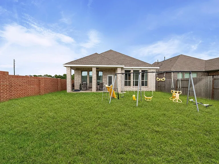 1939 Misty Field Dr — Photo 11