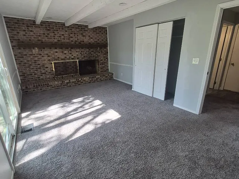 8749-8751 Shadycreek Dr — Photo 8