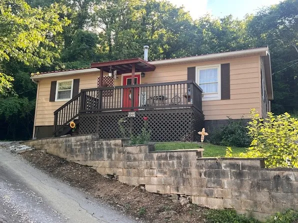 190 Borden St, Gainesboro, TN 38562