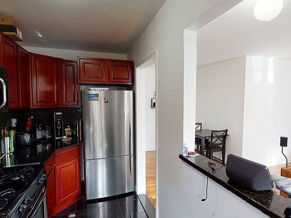 3rd image of 65-15 Yellowstone Blvd #4E