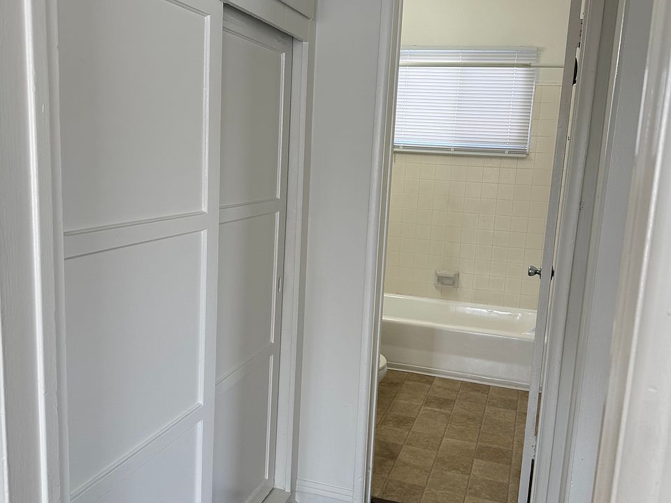 1st image of 8717 Cattaraugus Ave APT 3
