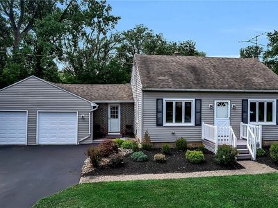 7540 Salt Rd, Clarence Center, NY, 14032