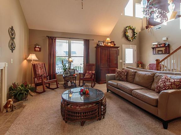 3rd image of 4561 Pebble Beach Dr