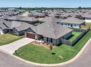 1906 Glenbrook Dr, Shawnee, OK 74804