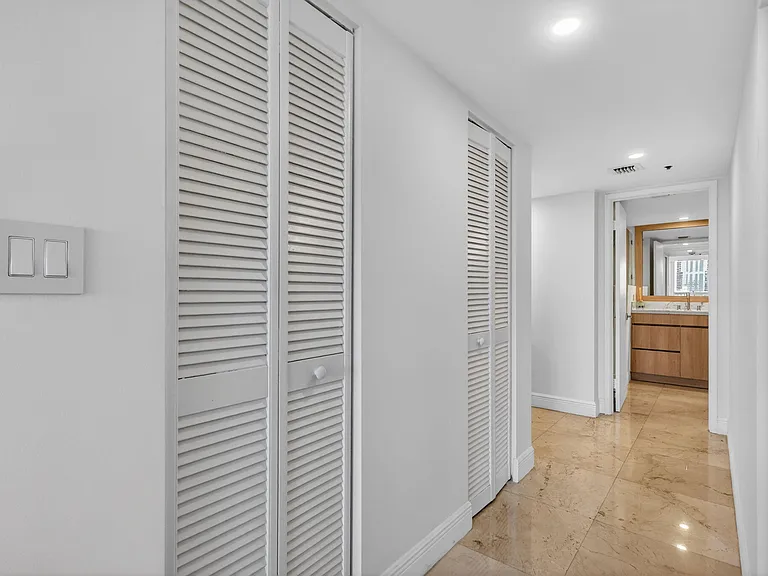 1717 N Bayshore Dr #A-2935 — Photo 28