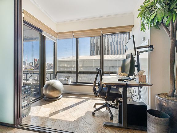 5th image of 530 E 76th St APT 10A