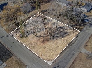 515 Leonard St, Belding, MI 48809