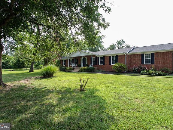 3rd image of 7349 Mary Dr