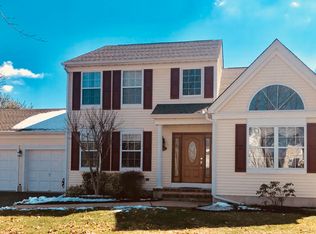 136 Old Orchard Rd E, Toms River, NJ 08755