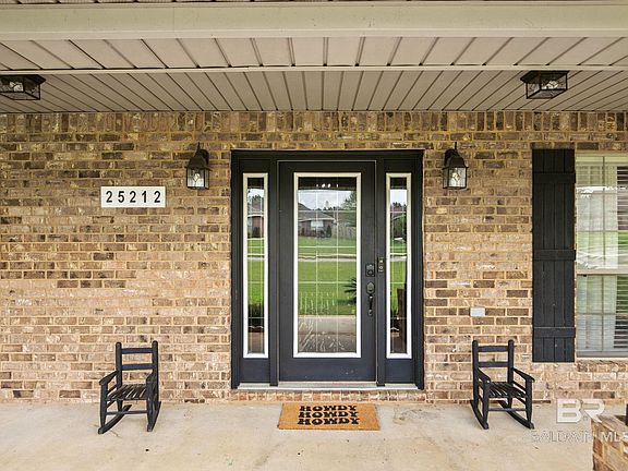 2nd image of 25212 Raynagua Blvd