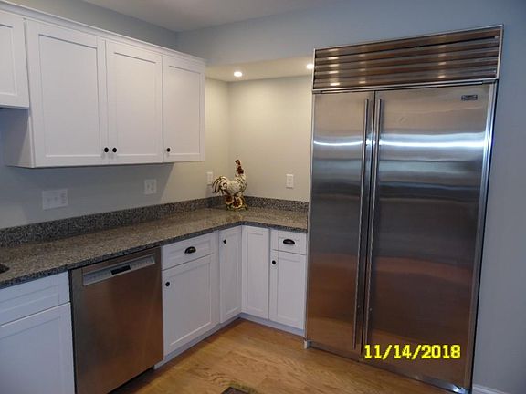5th image of 135 Woodburn Dr