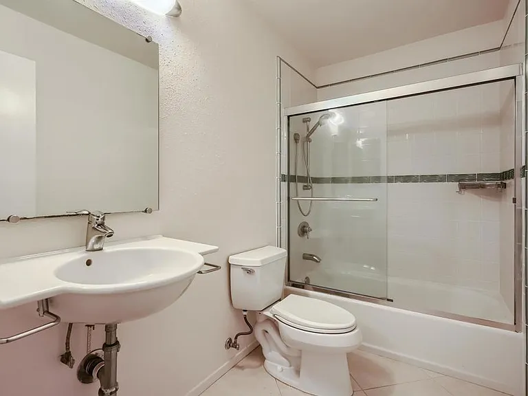 3253 Caminito Eastbluff — Photo 23