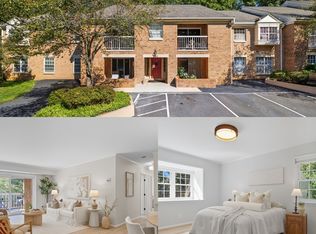 5811 Cove Landing Rd APT 301, Burke, VA 22015