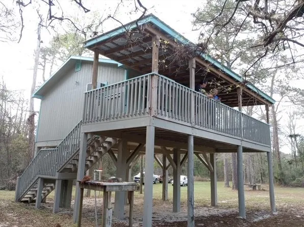 255 Private Road 8057, Call, TX 75933