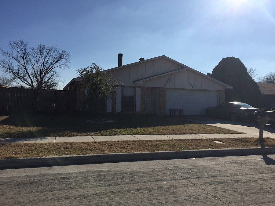 1st image of 4028 Blue Flag Ln
