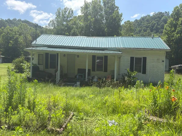 168 Railroad Ave, Saint Paul, VA 24283