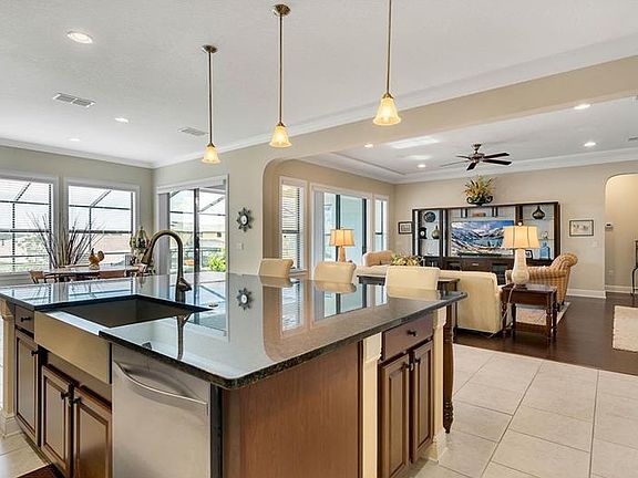 5th image of 4068 Foxhound Dr