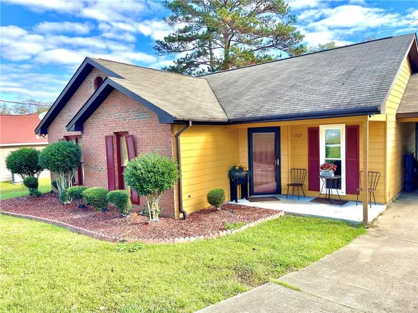 709 9th Ave S, Phenix City, AL 36869