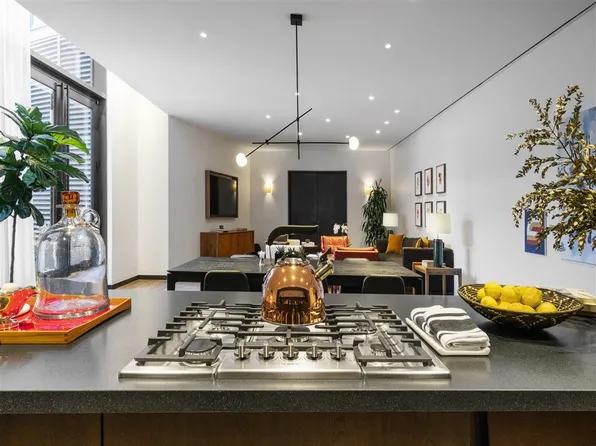 2 Blue Slip image 32 of 38