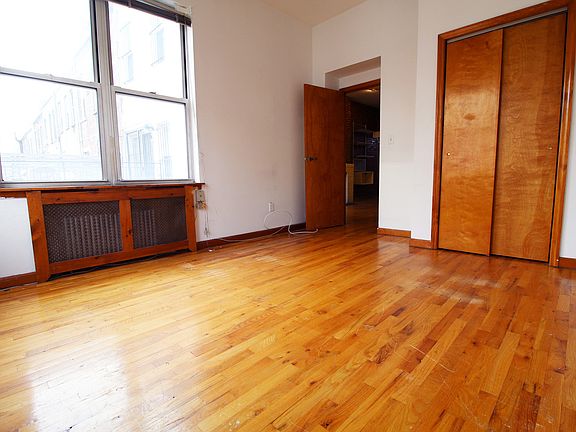 5th image of 123 W 77th St APT 4B