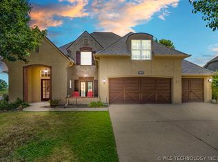 11703 S Willow Pl, Jenks, OK 74037