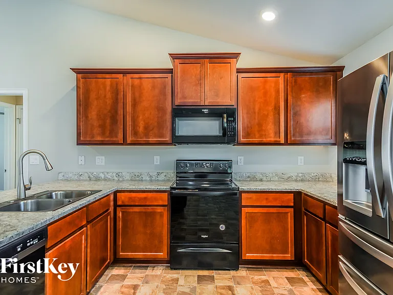 602 Bradley Way — Photo 6