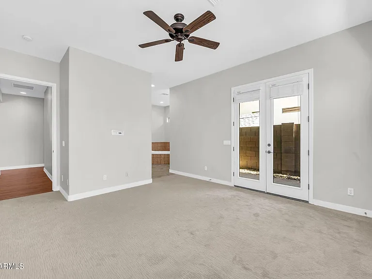 4213 E Edgemont Ave — Photo 20
