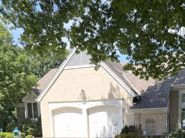 12018 Farley St, Overland Park, KS 66213