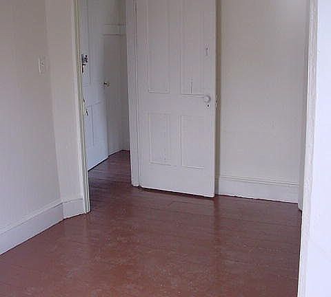 3rd image of 33 E Adams St