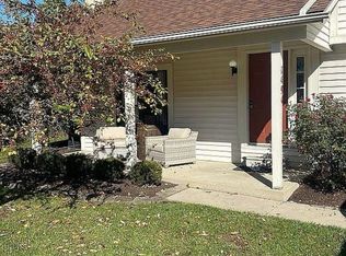 1494 Sanzon Dr, Fairborn, OH 45324