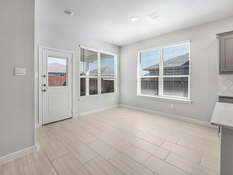 191 Greenhill Trl — Photo 10