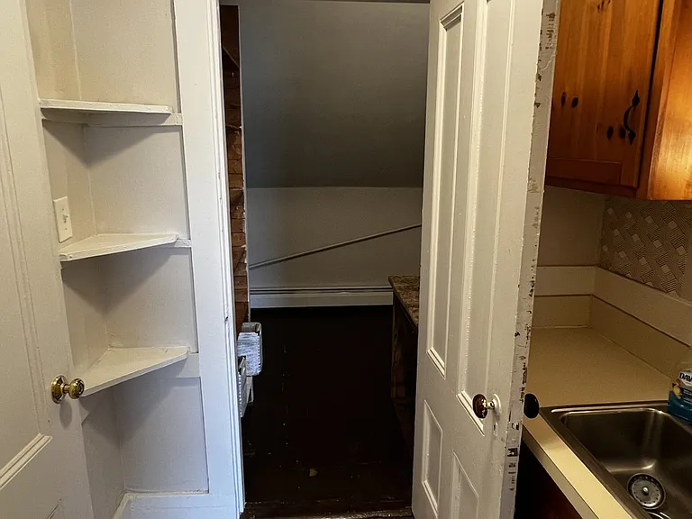 141 Maple St #3 — Photo 7