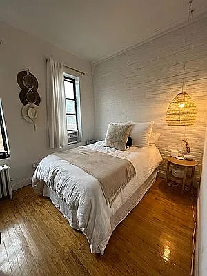 Rented by Point NYC | media 19
