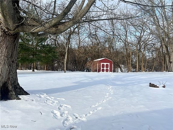 5th image of 543 Knollwood Dr
