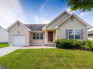512 Howey Dr, Mullica Hill, NJ 08062