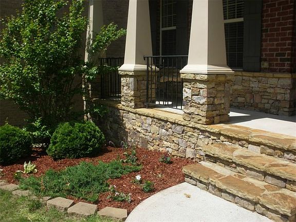 3rd image of 548 Garden View Ct