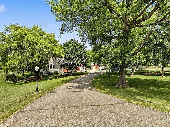 3rd image of 17256 Northwood Dr