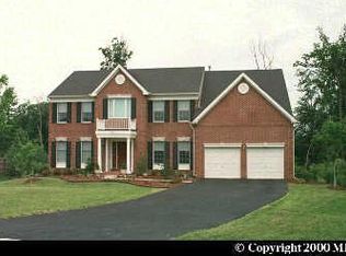 12771 Alder Woods Dr, Fairfax, VA 22033