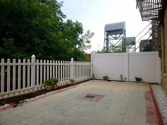 Rented by Bohemia Realty Group | media 7