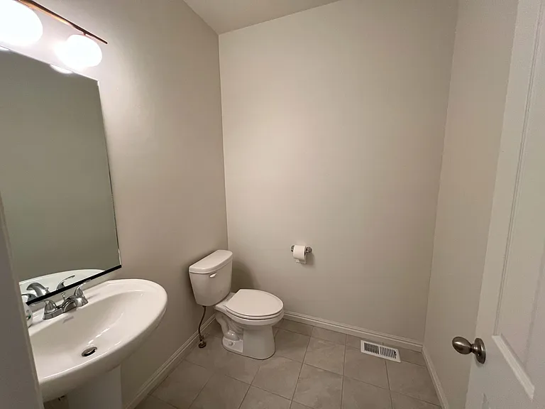 2025 W 900 N — Photo 16