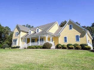 812 Fairfield Rd, Westmoreland, TN 37186