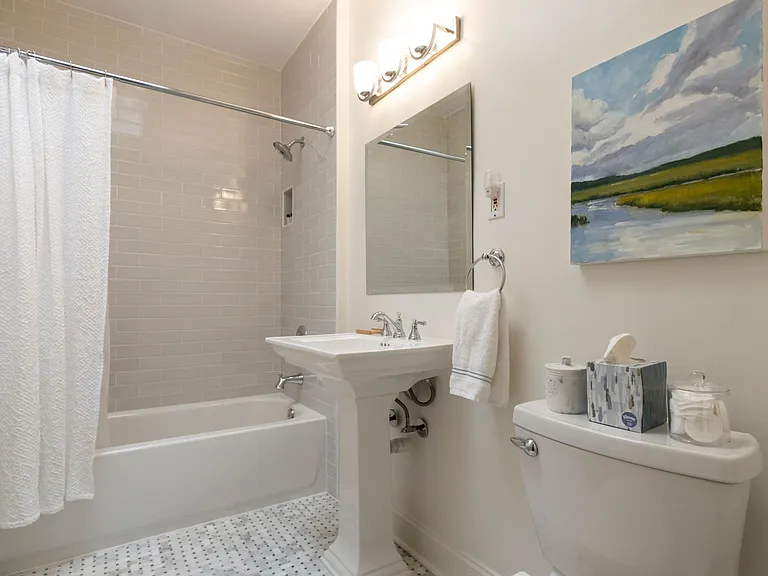 3021 Dent Pl NW — Photo 14