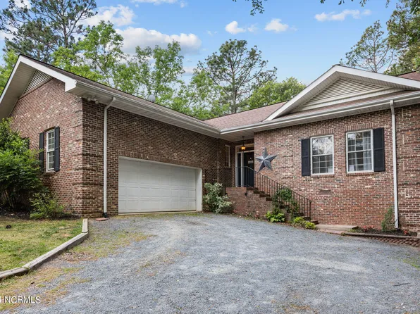 736 Ginseng Drive, Vass, NC 28394