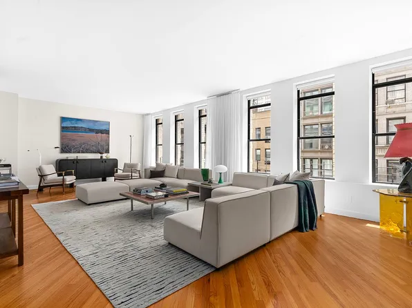 27 E 22nd St APT 4, New York, NY 10010