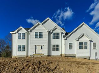 100 Wiley Hill Rd, Londonderry, NH 03053