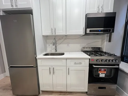 Rented by REAL New York | media 4
