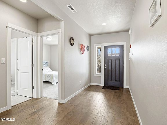 3rd image of 6105 Occidental Rd