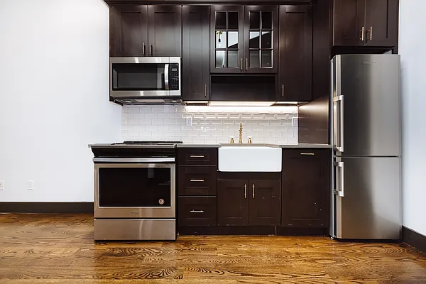 Rented by Nooklyn NYC LLC | media 45