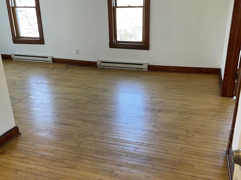 212 S Water St — Photo 4
